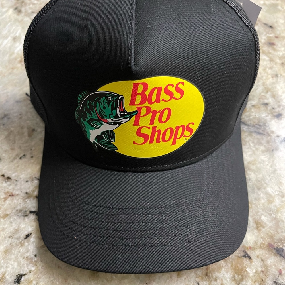 Bass pro shop trucker hat